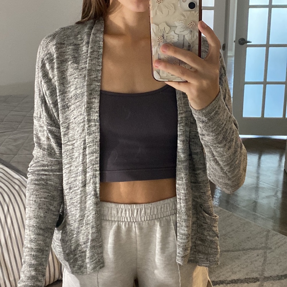 Vest - Picture 2 of 8